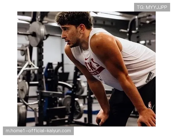 申京投篮效率下滑 火箭双核空间需求出现重叠