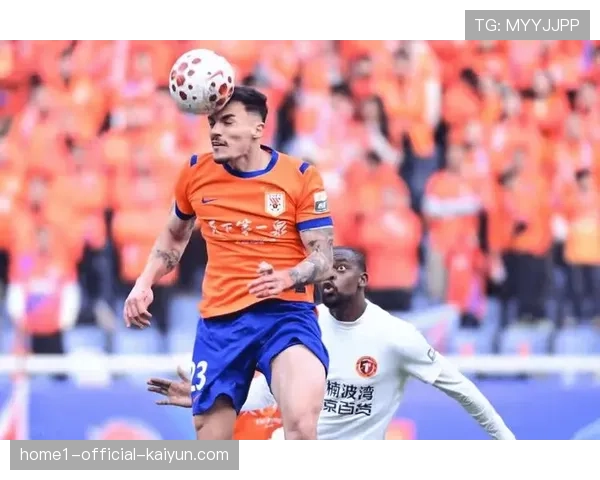 山东泰山阿尔瓦罗加盟增强后防,零封辽宁展现防守体系稳固 山东泰山阿尔瓦罗加盟增强后防,零封辽宁展现防守体系稳固